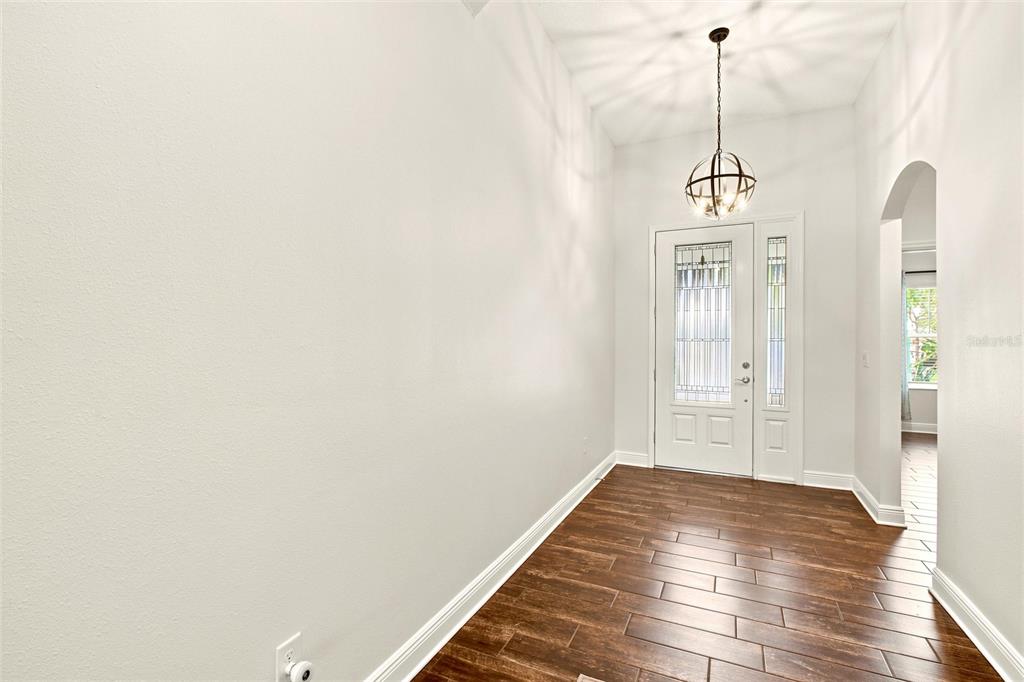 6109 Colmar Place Apollo Beach, FL 33572 - Photo 8 of 50