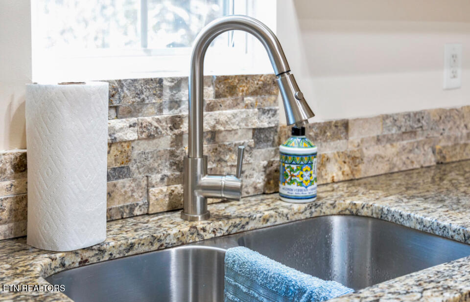 1510 Middlesettlements Road Maryville, TN 37801 - Photo 6 of 19 IMG_6587