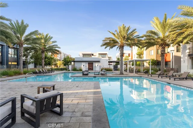 $1,688,000 | 419 Transport, Tustin, CA 92782