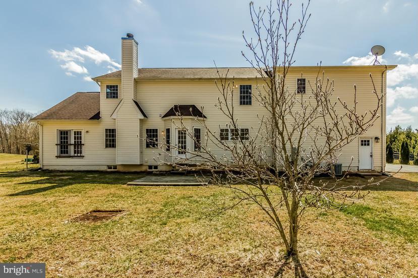 16522 Gaines Road Broad Run, VA 20137 - Photo 3 of 30 Exterior (Rear)