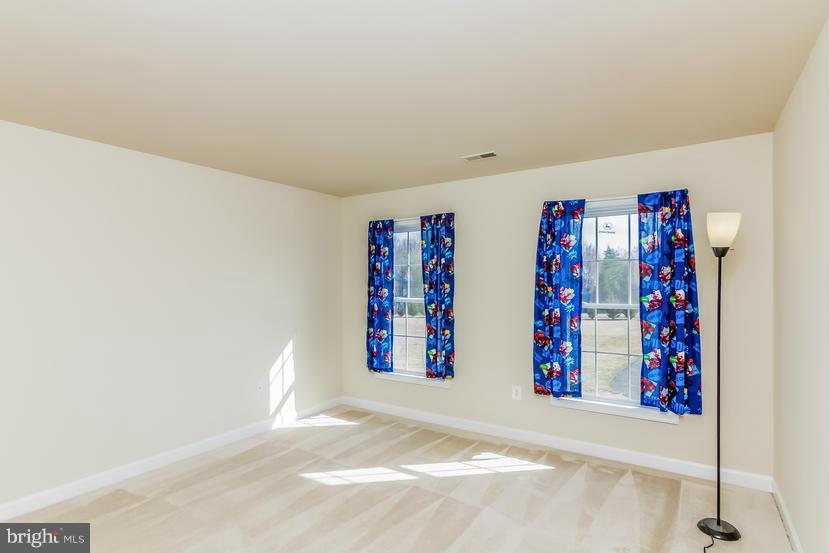 16522 Gaines Road Broad Run, VA 20137 - Photo 21 of 30 Bedroom