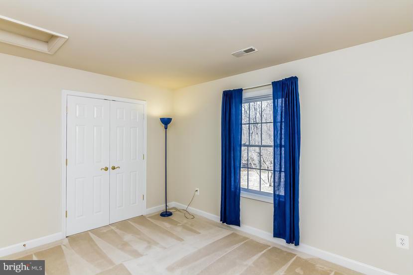 16522 Gaines Road Broad Run, VA 20137 - Photo 22 of 30 Bedroom