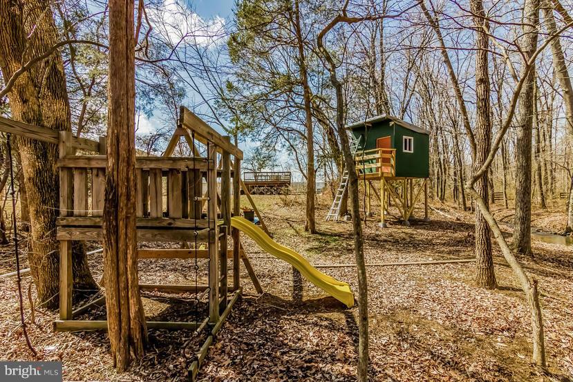16522 Gaines Road Broad Run, VA 20137 - Photo 26 of 30 View