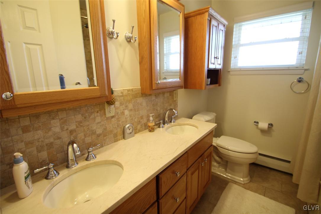 844 Elm Road Hellertown, PA 18055 - Photo 21 of 32 Gallery Image 21