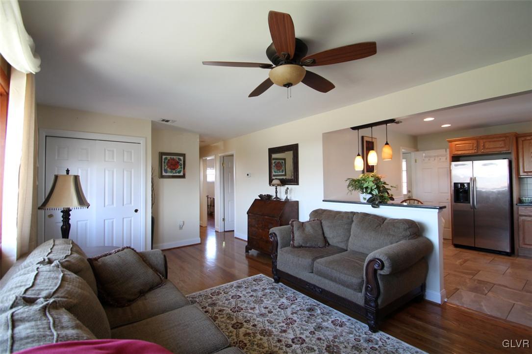 844 Elm Road Hellertown, PA 18055 - Photo 8 of 32 Gallery Image 8