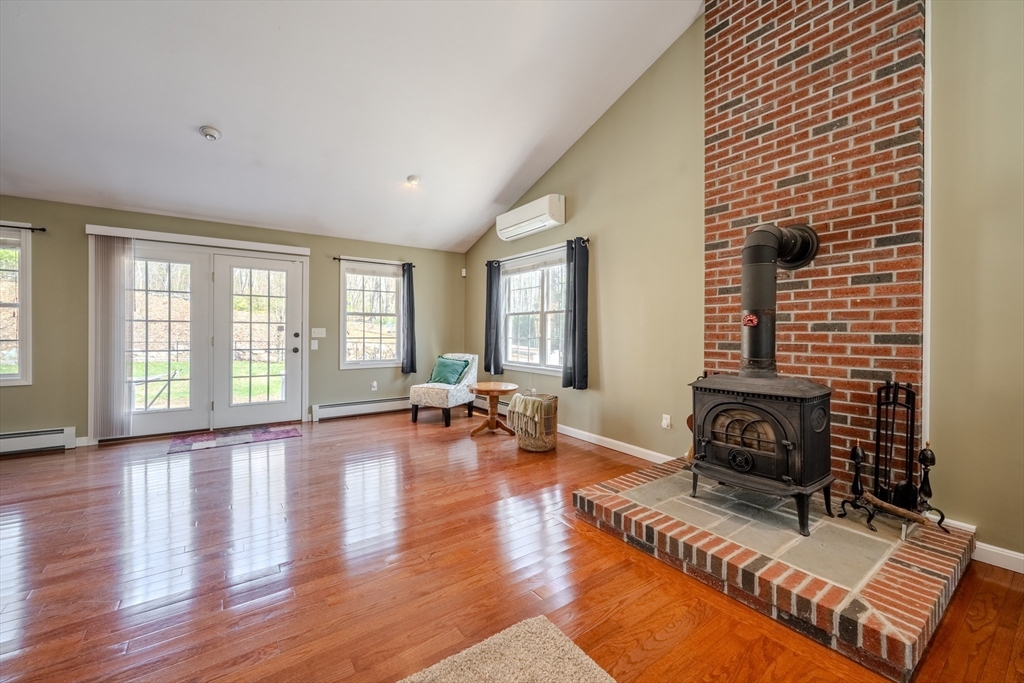 7 R Oxbow Road Oxford, MA 01537 - Photo 15 of 42