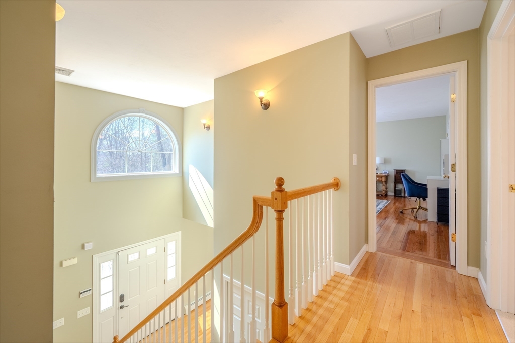 7 R Oxbow Road Oxford, MA 01537 - Photo 23 of 42
