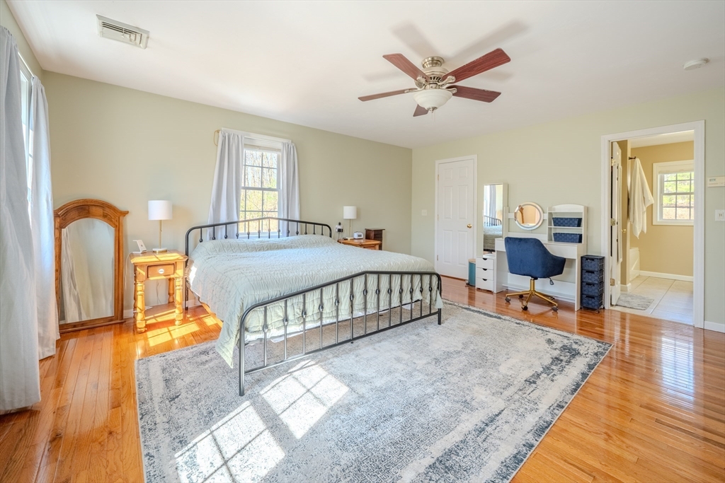 7 R Oxbow Road Oxford, MA 01537 - Photo 25 of 42