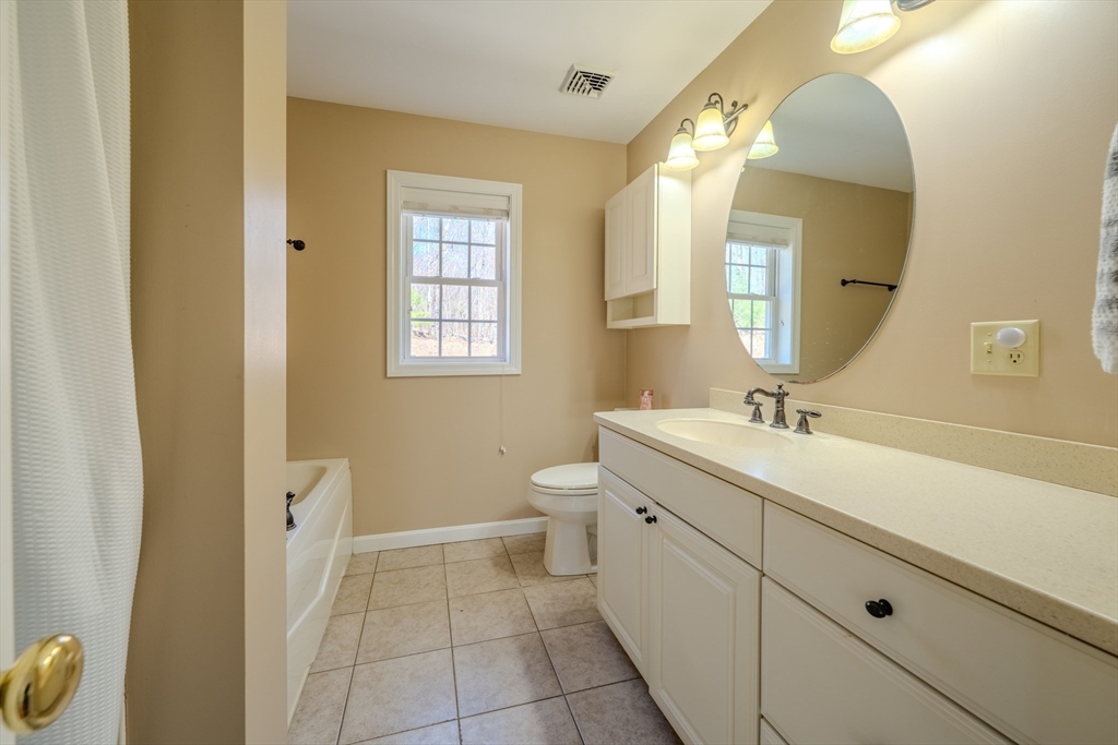 7 R Oxbow Road Oxford, MA 01537 - Photo 26 of 42