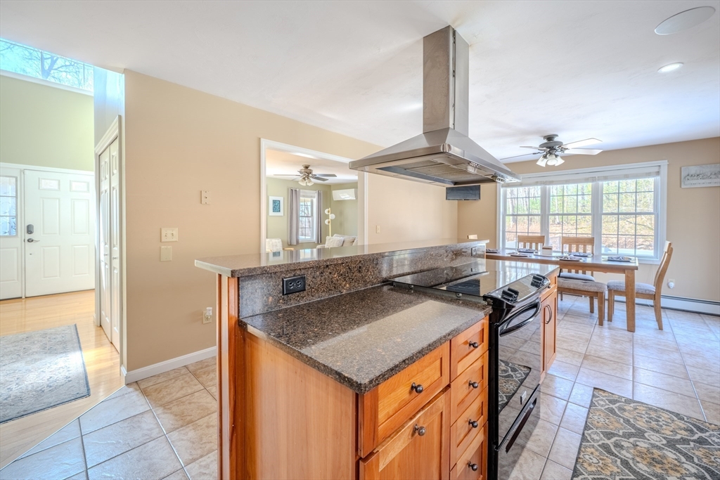 7 R Oxbow Road Oxford, MA 01537 - Photo 9 of 42