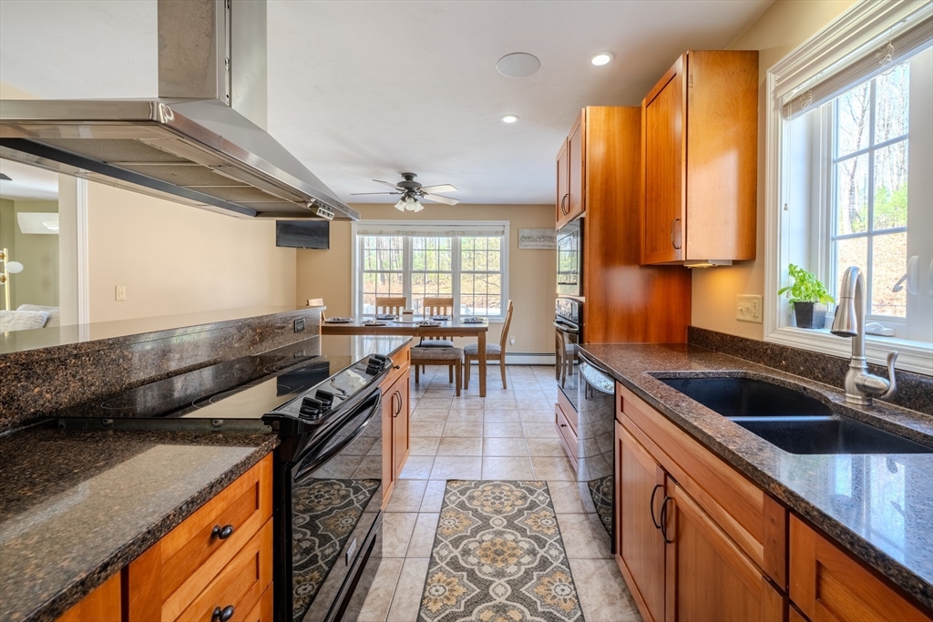 7 R Oxbow Road Oxford, MA 01537 - Photo 10 of 42