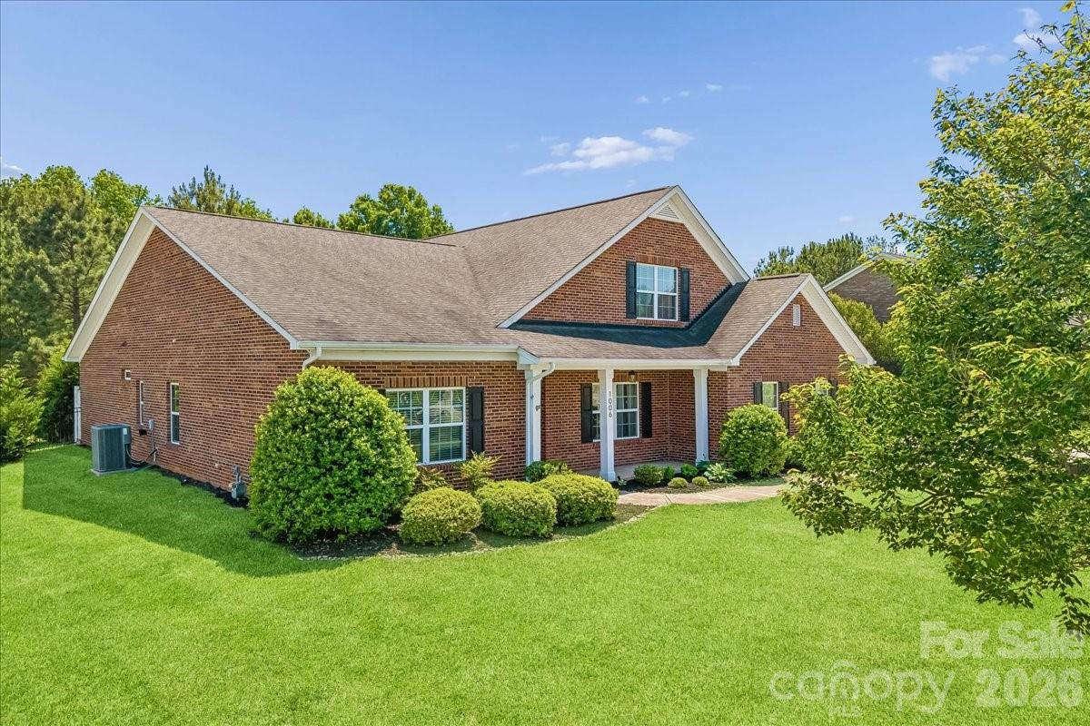 1006 Spring Rose Lane Matthews, NC 28104 - Photo 3 of 48