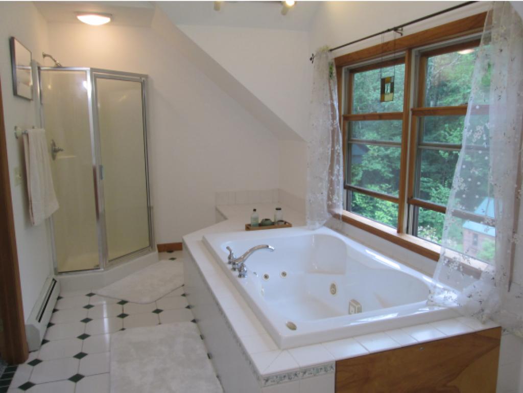 3910 Hinesburg Road Richmond, VT 05477 - Photo 12 of 21 Gallery Image 12
