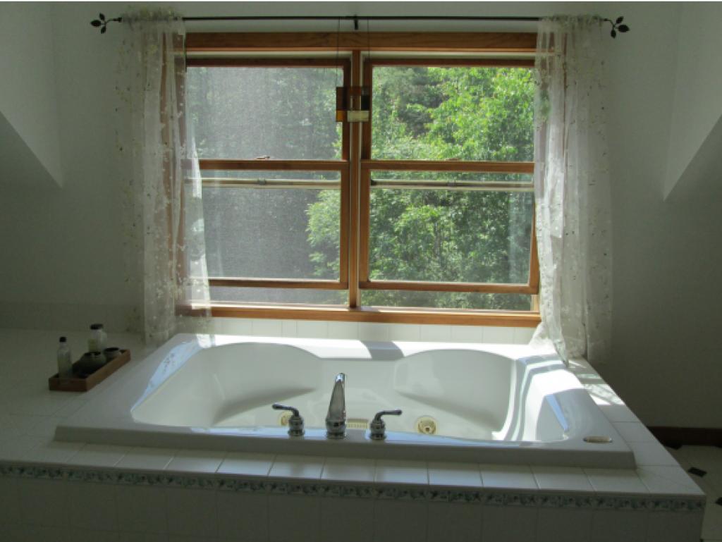 3910 Hinesburg Road Richmond, VT 05477 - Photo 13 of 21 Gallery Image 13
