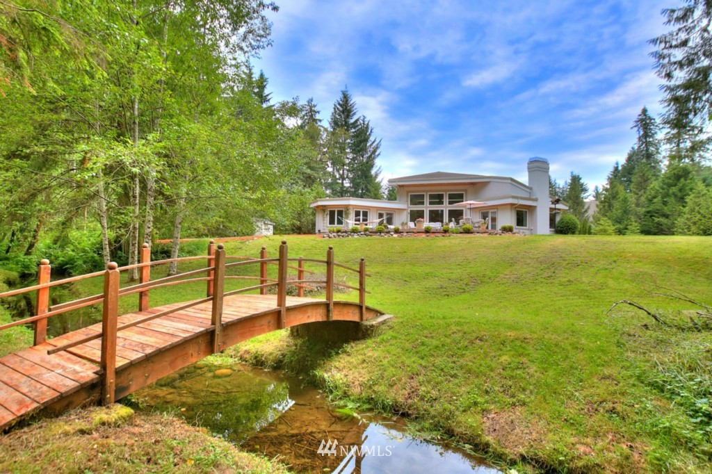 12375 Upper Preston Road Southeast Issaquah, WA 98027 - Photo 23 of 25