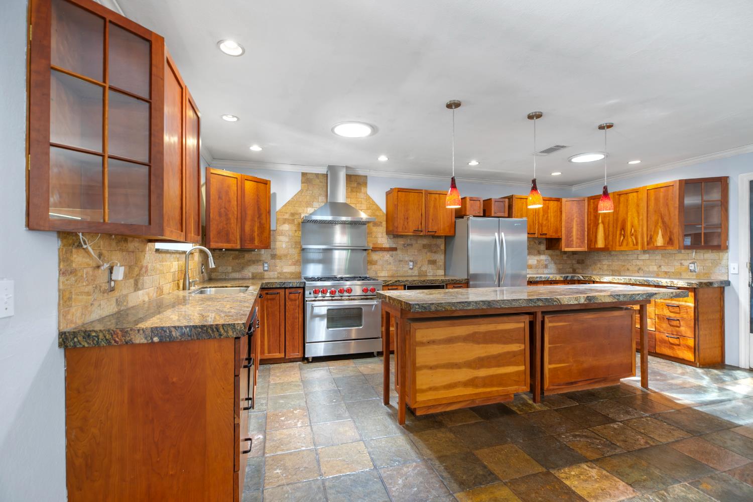 1522 Kiwi Court Ripon, CA 95366 - Photo 10 of 36