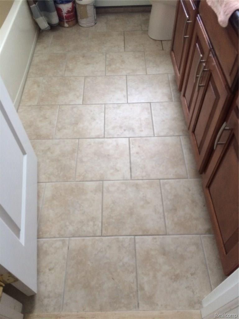 77003 Memphis Ridge Road Richmond, MI 48062 - Photo 13 of 21 IMG_2463.JPG