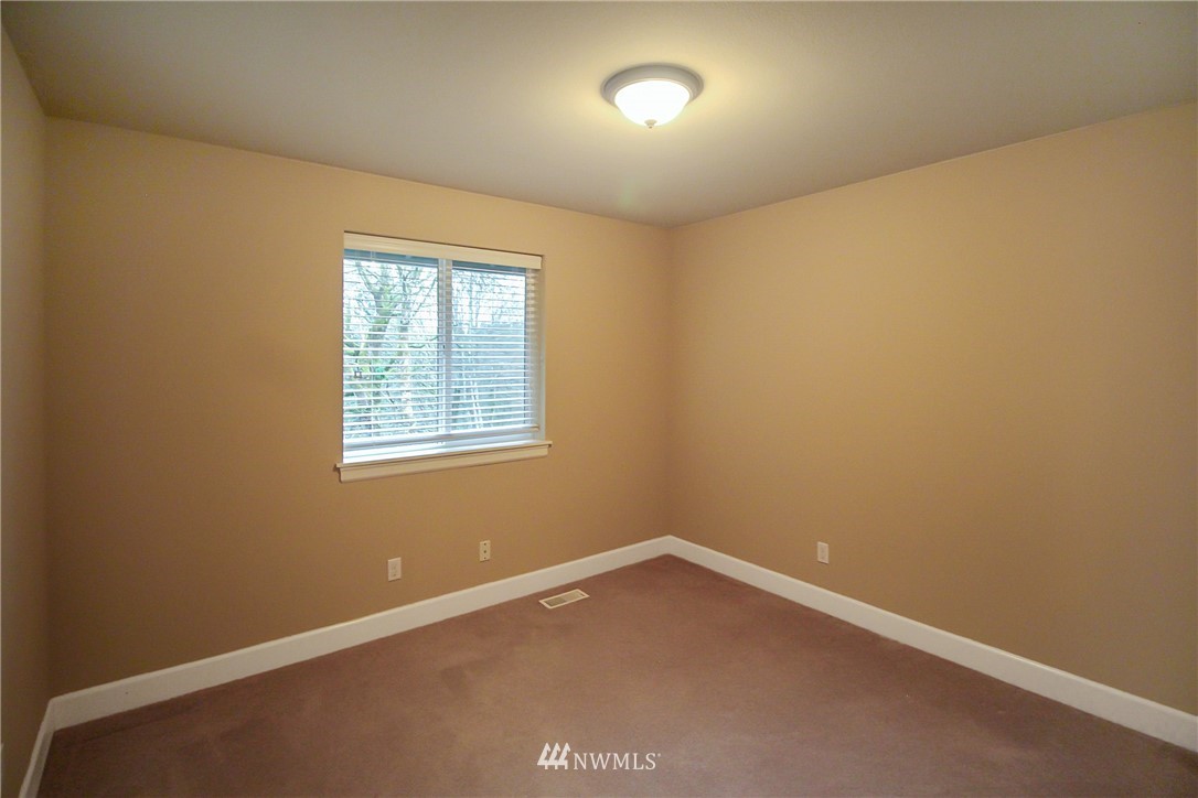 5323 Racca Drive Southeast Olympia, WA 98513 - Photo 15 of 25 Gallery Image 15