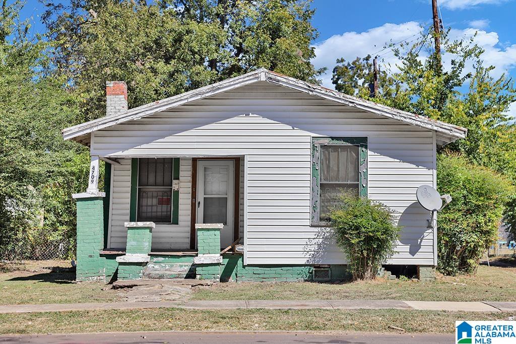 4709 Court R Birmingham, AL 35208 - Photo 3 of 6 Gallery Image 3