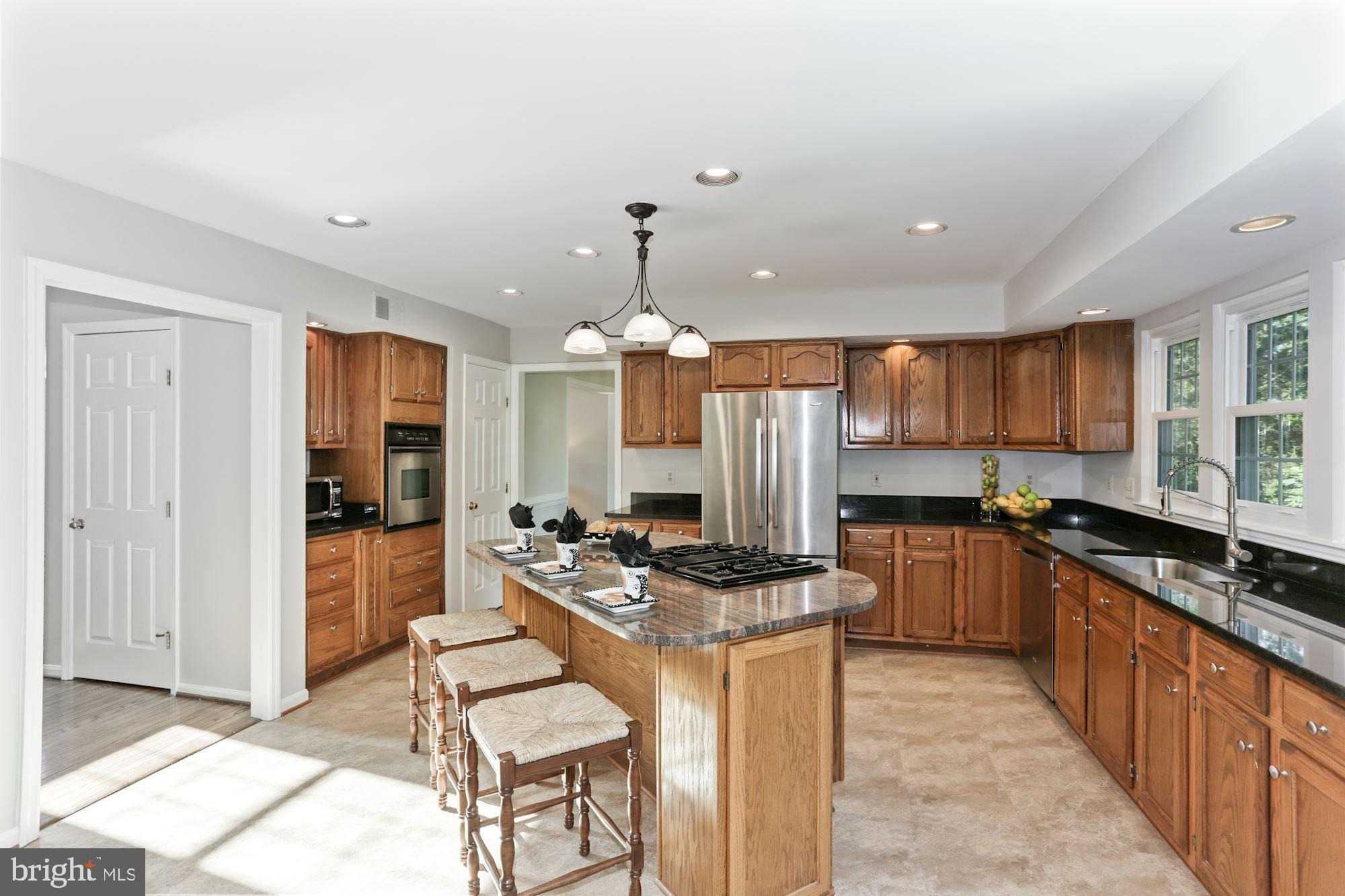 Kitchen with Gas Cooktop