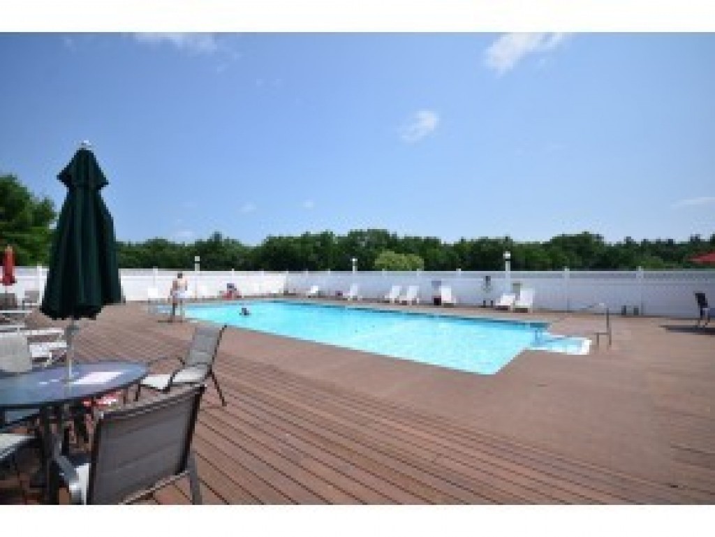 47 Ridgewood Drive, Unit 47 Atkinson, NH 03811 - Photo 29 of 32
