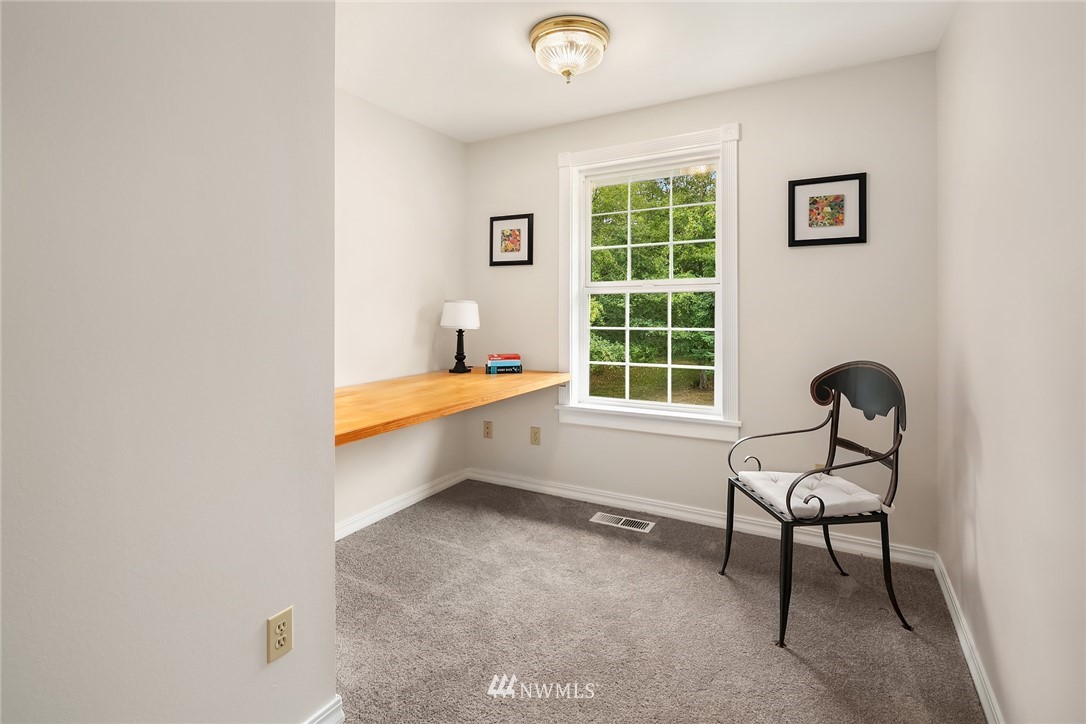 6109 Southwest Point Robinson Road Vashon, WA 98070 - Photo 19 of 25