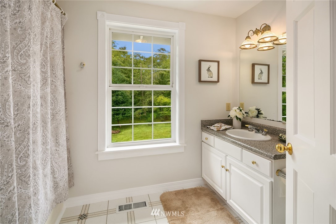 6109 Southwest Point Robinson Road Vashon, WA 98070 - Photo 20 of 25