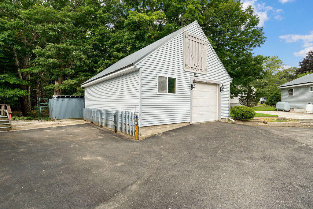 72 Martin Road Kittery, ME 03904 - Photo 6 of 40 DSC06808
