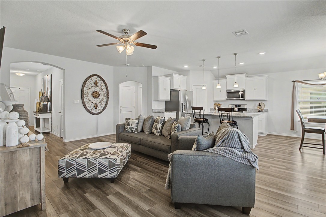 5266 Montague Loop Bryan, TX 77807 - Photo 6 of 22 Gallery Image 6