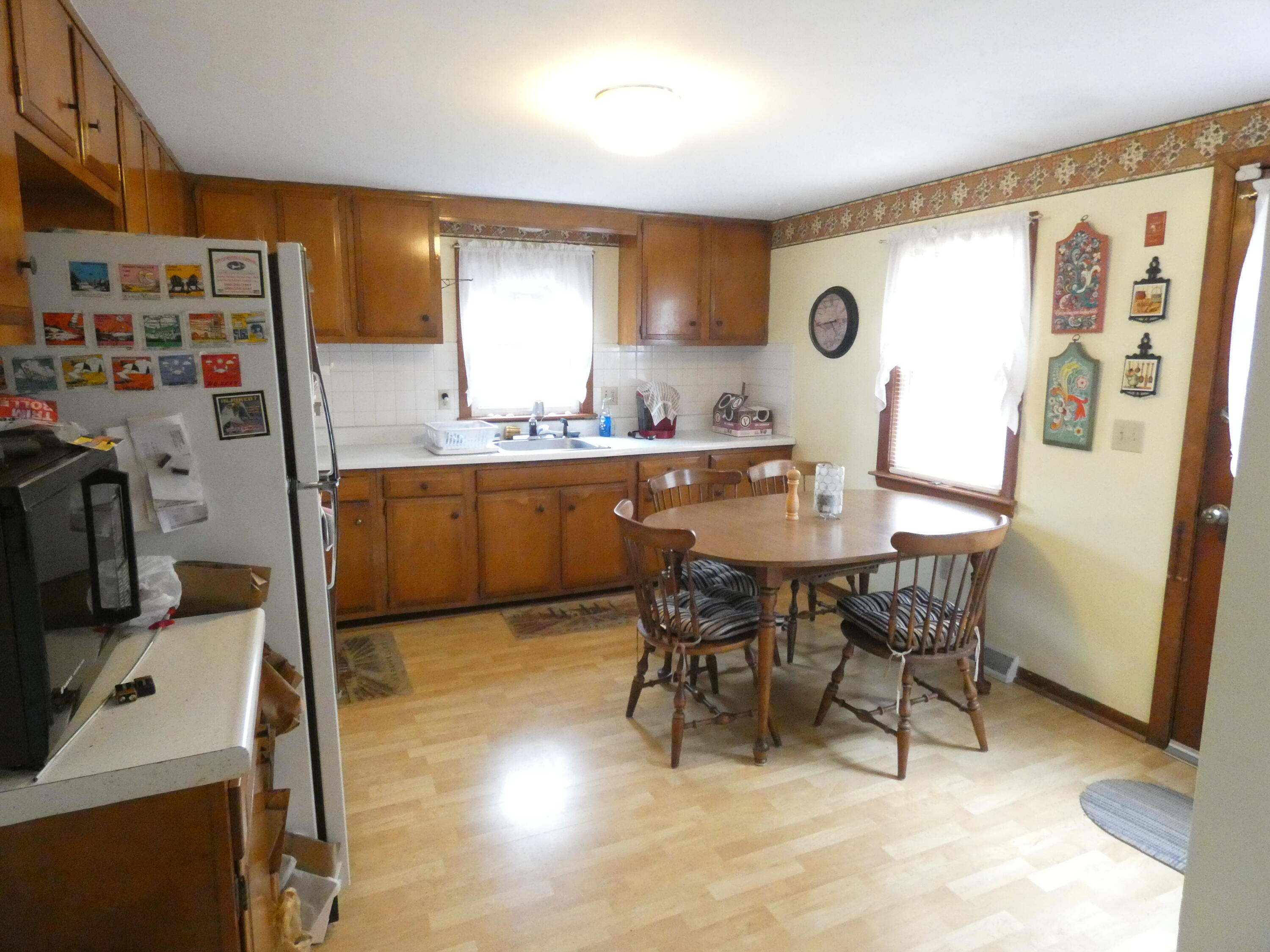 188 Swan River Road West Dennis, MA 02670 - Photo 23 of 39 a view of a dining room with furniture