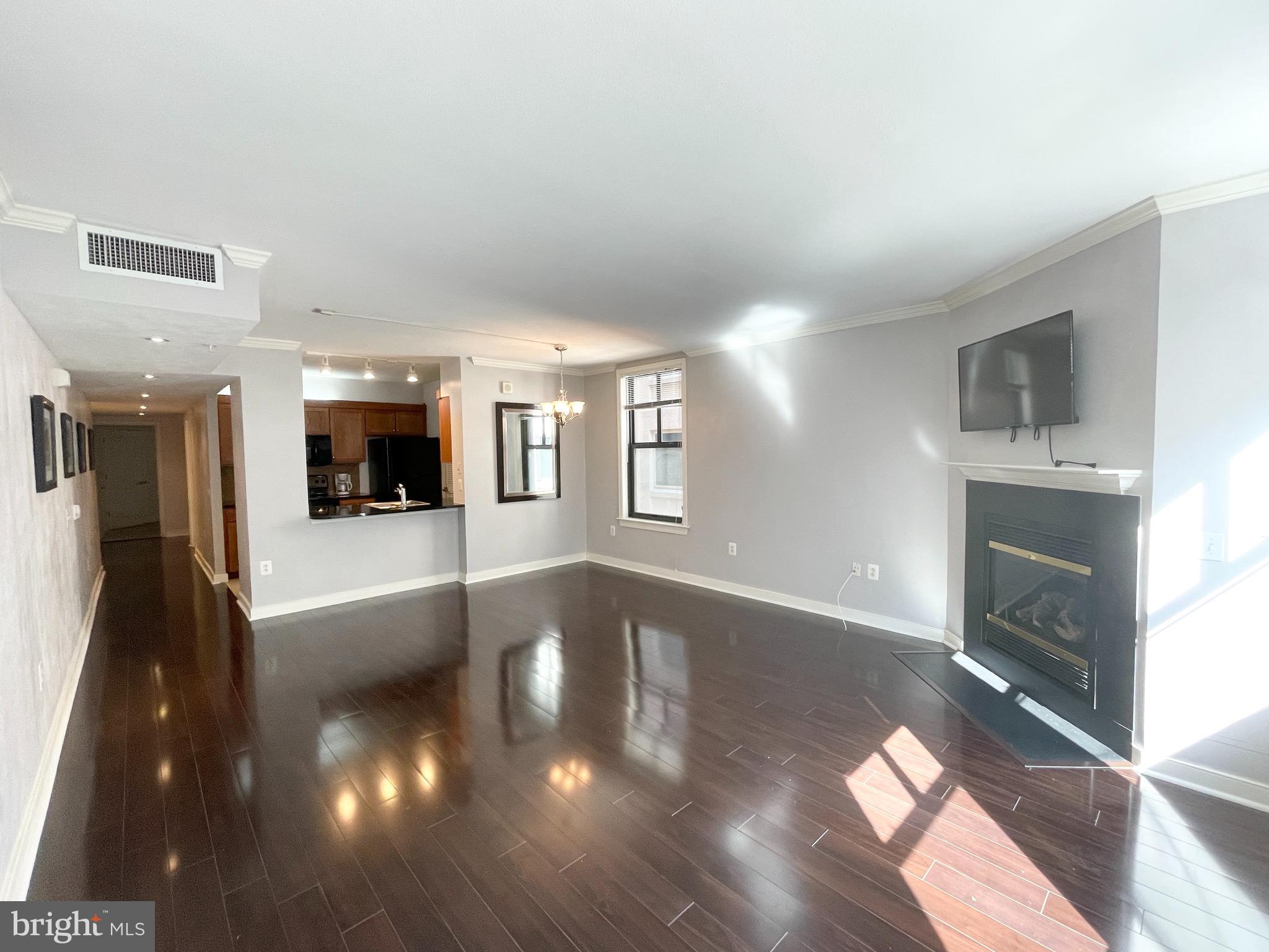 631 D Street Northwest, Unit 626 Washington, DC 20004 - Photo 3 of 19