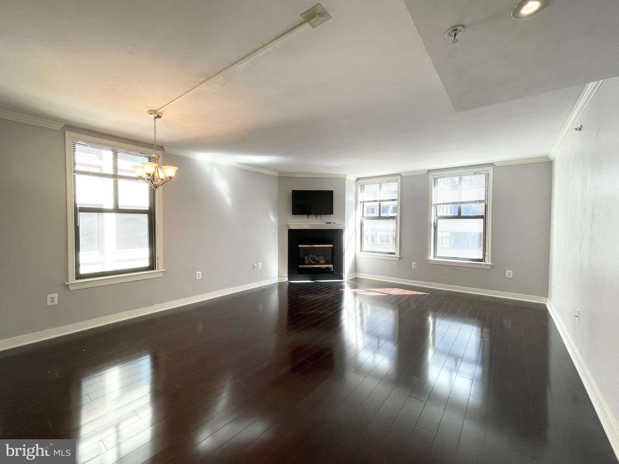 631 D Street Northwest, Unit 626 Washington, DC 20004 - Photo 4 of 19