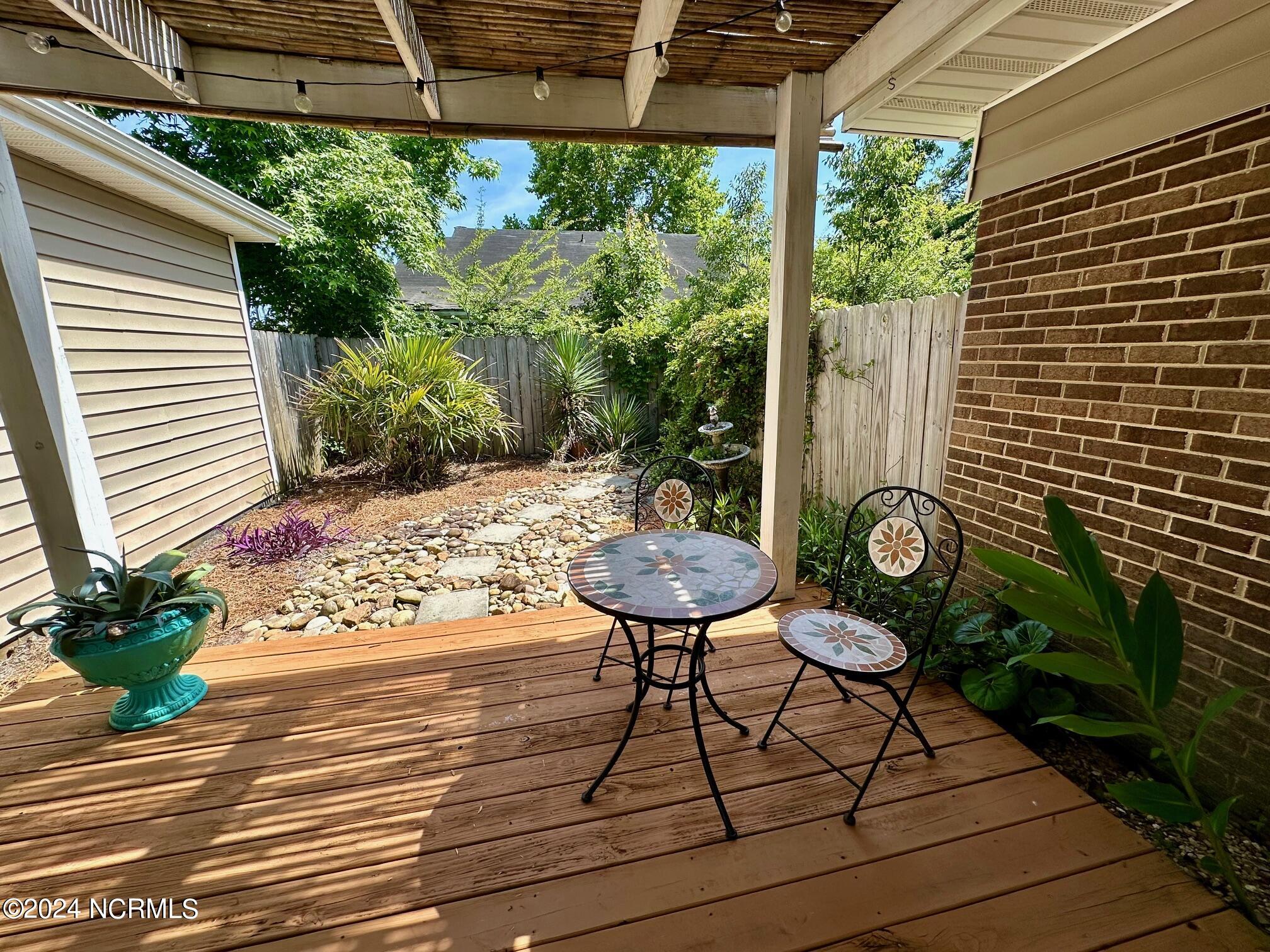 187 9 Mile Road Newport, NC 28570 - Photo 7 of 46 Deck