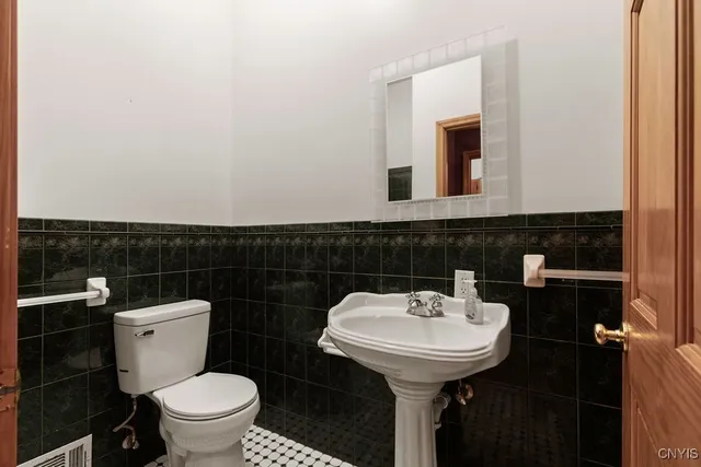 $450,000 | 6697 Nelson Road, Lincoln, NY 13032