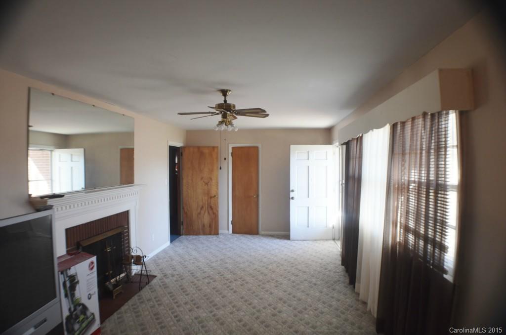 1611 Williams Road Monroe, NC 28110 - Photo 7 of 14 Gallery Image 7