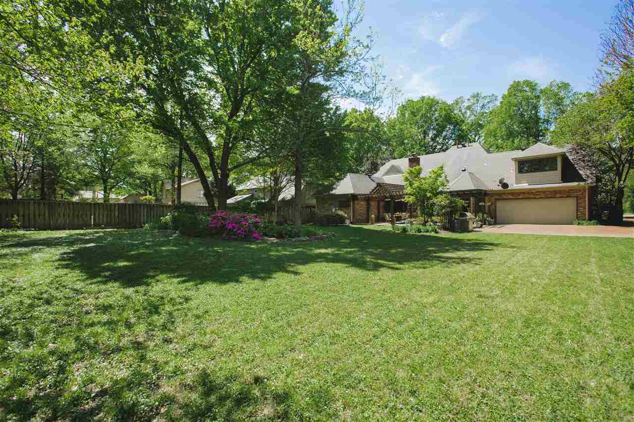 2186 Sunset Road Germantown, TN 38138 - Photo 25 of 25 Looking for space to play ball, garden or add a pool?