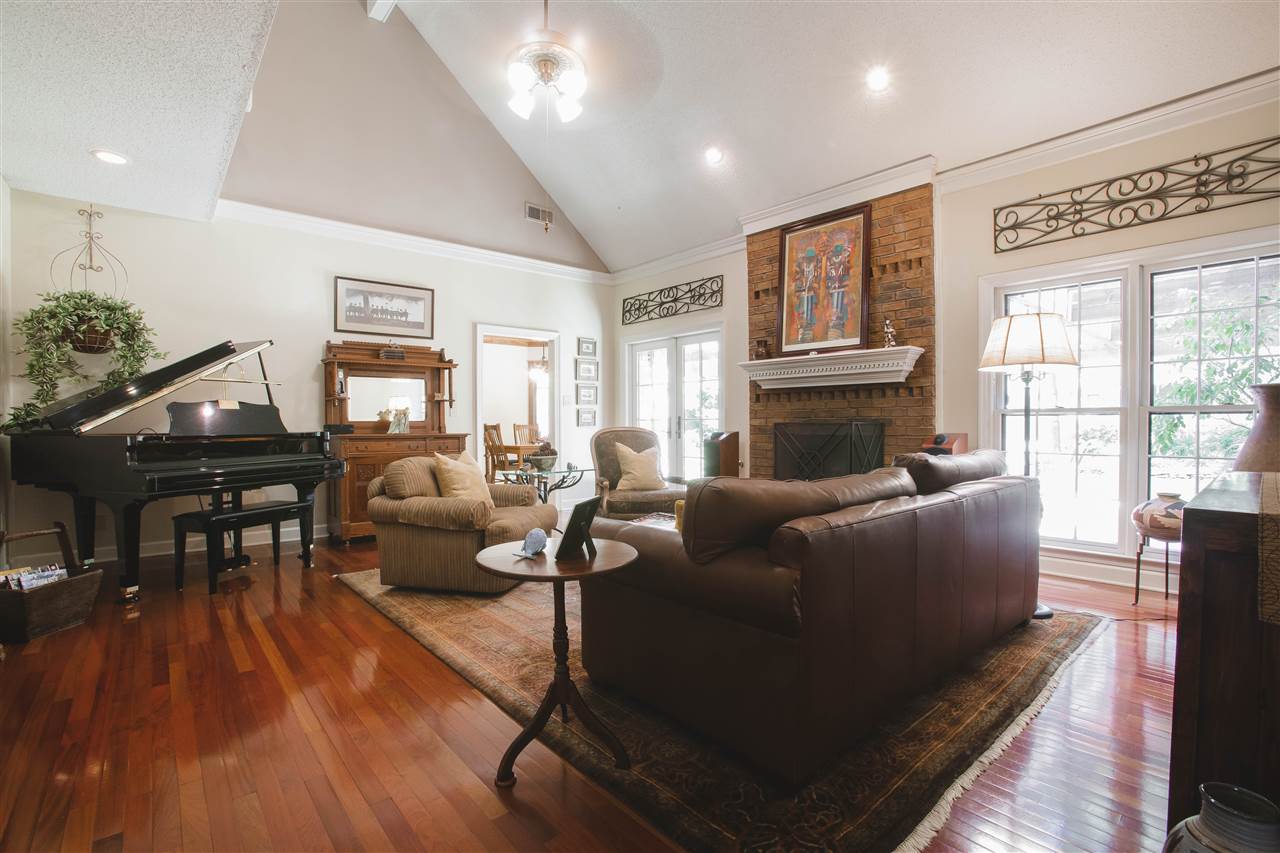 2186 Sunset Road Germantown, TN 38138 - Photo 10 of 25 Gallery Image 10