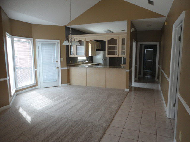 10 Cottage Drive Fairhope, AL 36532 - Photo 3 of 16 Living Room