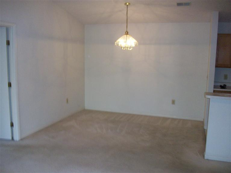 39-12 Rio Grande Circle Florence, KY 41042 - Photo 3 of 10