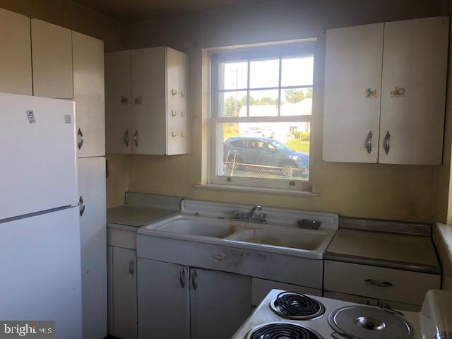 9002 Kimes Street Silver Spring, MD 20901 - Photo 8 of 18 Gallery Image 8