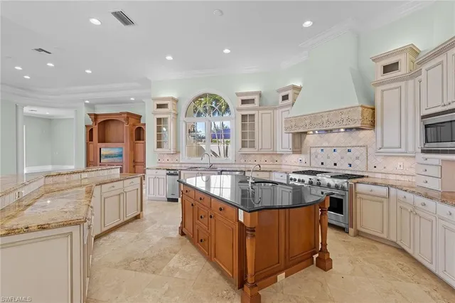 $5,700,000 | 28790 Blaisdell Drive, Naples, FL 34119