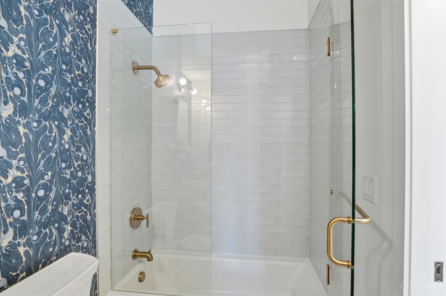 1338 Spring Street Cincinnati, OH 45202 - Photo 31 of 46