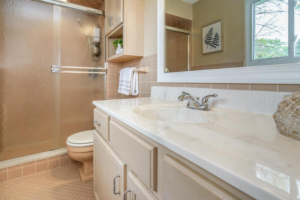 3090 North Star Road Columbus, OH 43221 - Photo 29 of 44 3090 owner's bath