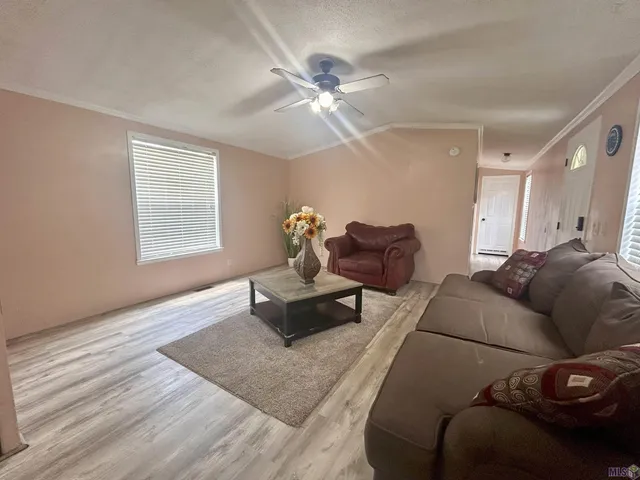 $127,500 | 11858 Springfield Road, Denham Springs, LA 70706