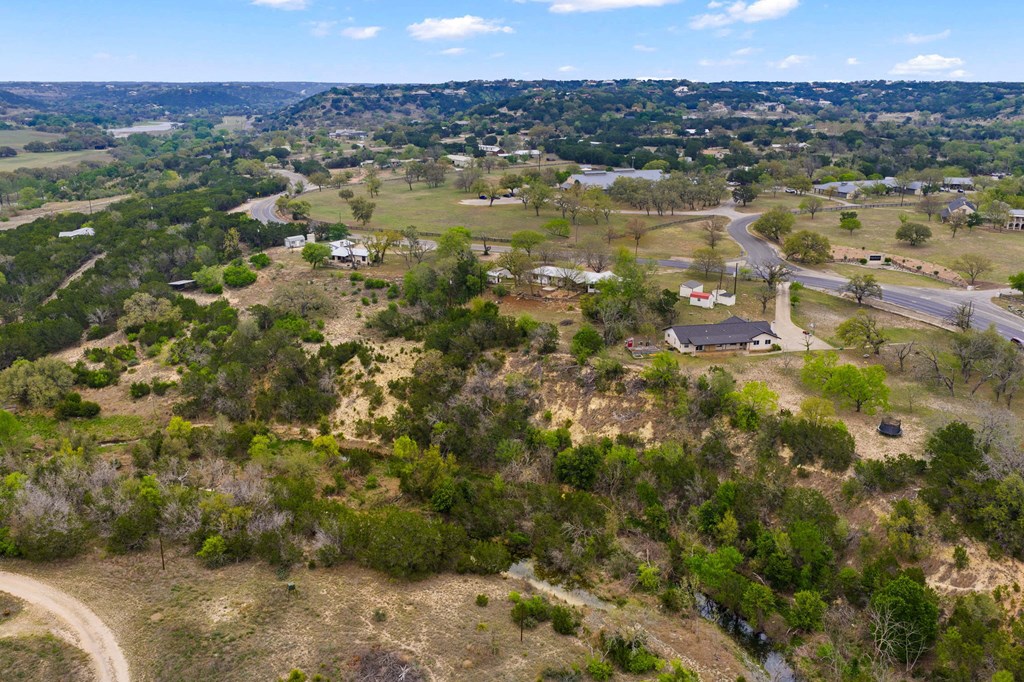 1094 Harper Road Kerrville, TX 78028 - Photo 15 of 32