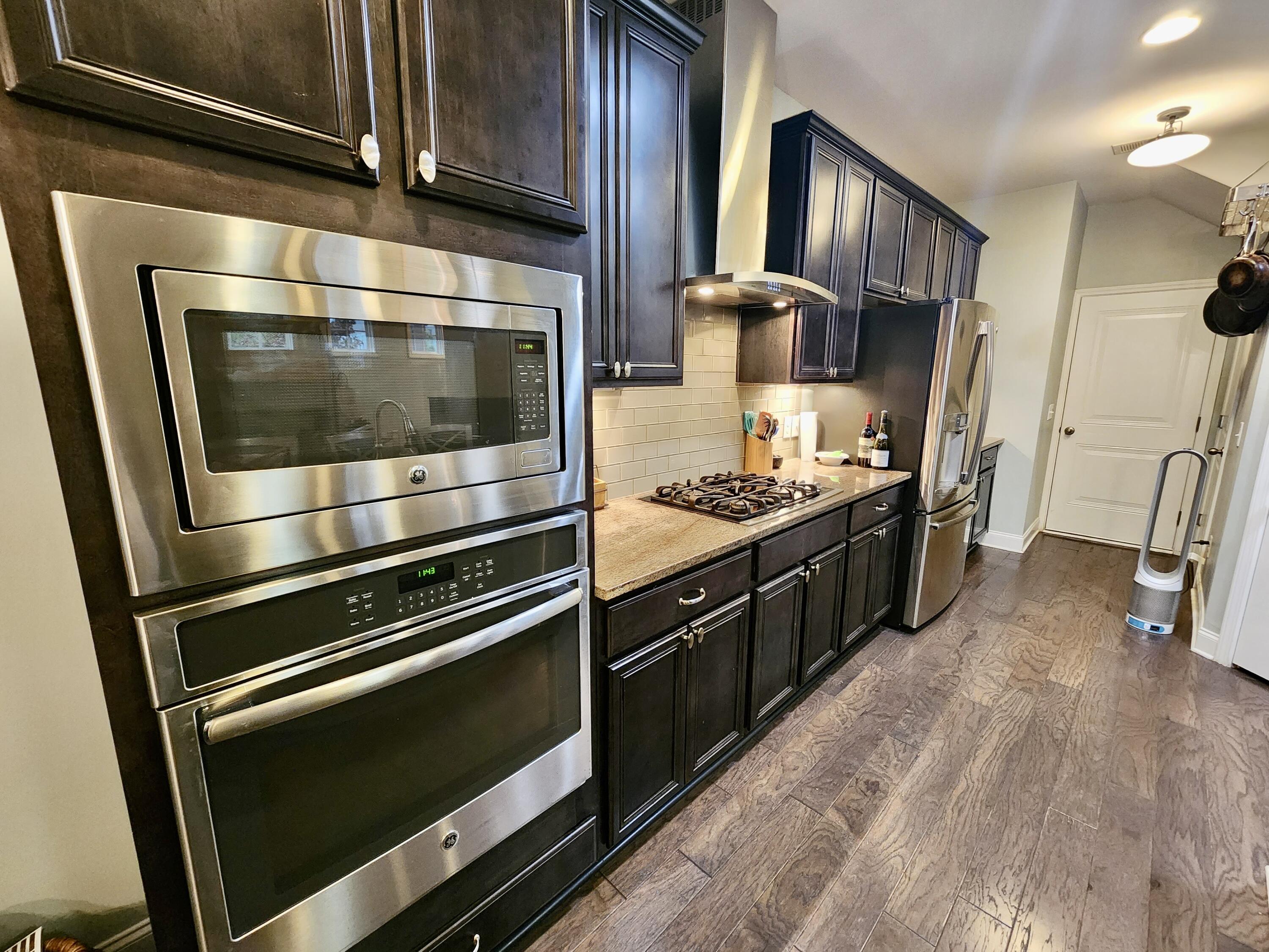 2171 Oyster Reef Lane Mount Pleasant, SC 29466 - Photo 6 of 31 20221110_114409