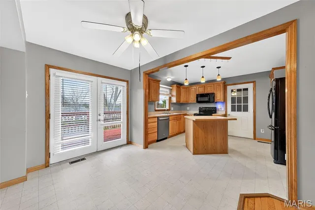 $265,000 | 505 Blumhoff Avenue, Wentzville, MO 63385