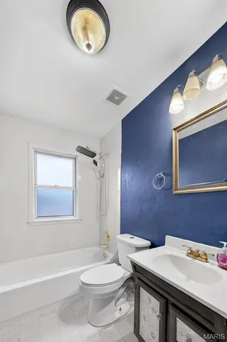 $265,000 | 505 Blumhoff Avenue, Wentzville, MO 63385