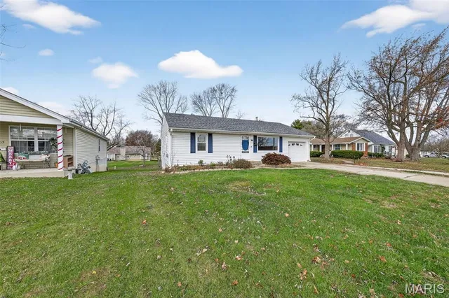 $265,000 | 505 Blumhoff Avenue, Wentzville, MO 63385