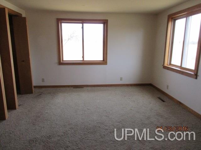 204 Bloomquist Road Iron River, MI 49935 - Photo 6 of 12